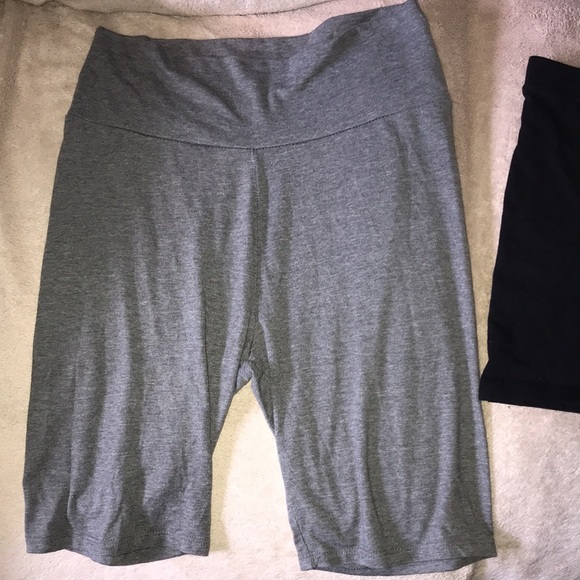 Fashion Nova grey and diva black spandex shorts size large 💕 - Picture 6 of 7